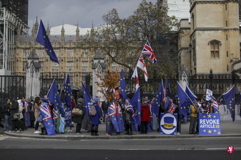 民调:英国保守党支持率领先工党10个百分点