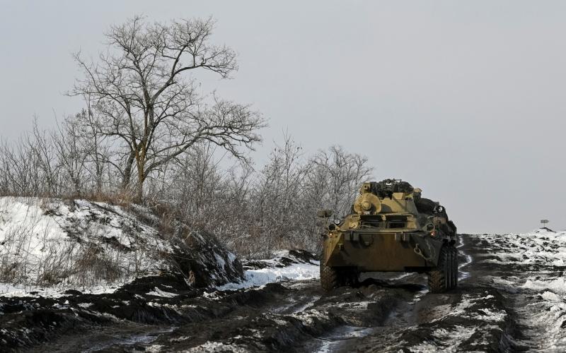 乌克兰局势持续升温，俄罗斯在与乌克兰接壤的罗斯托夫地区进行军事演习。（路透社） 