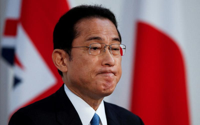 日本首相岸田文雄说，中国开发东海资源的行为“不可接受”，他对此感到失望。（路透社） 