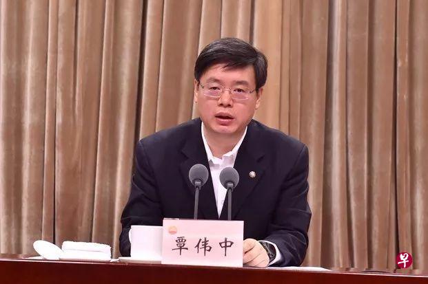 49岁覃伟中受委代市长料是深圳首位70后市长