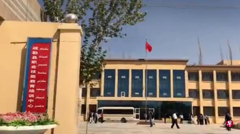 中国曾强调,他们在新疆设立教培中心(西方称为"集中营").