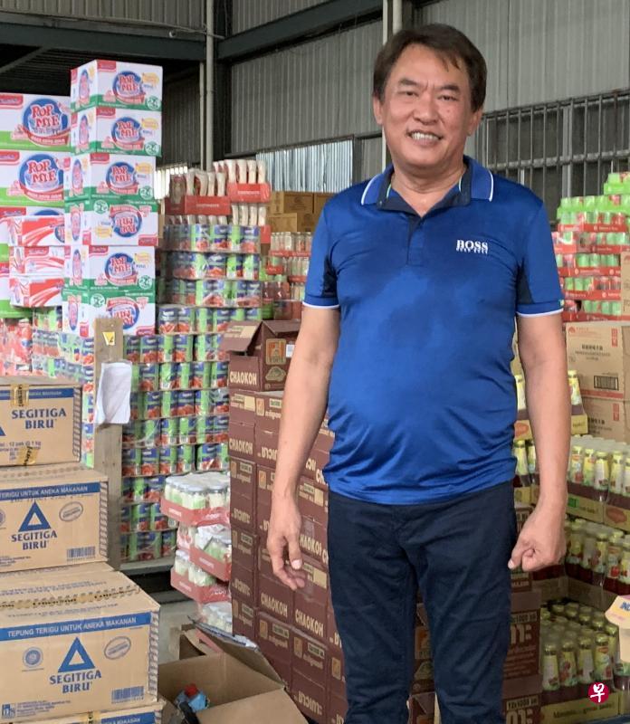 新加坡商人林汉民在东帝汶打拼17年,经营农业,贸易及超市生意
