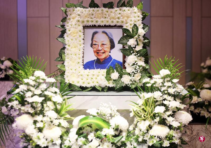 新加坡女子学校前校长逝世 享年102岁