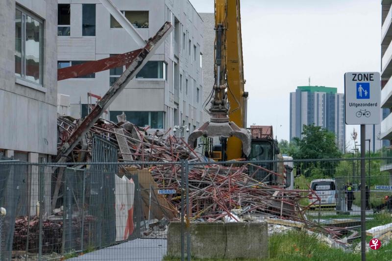 市的一個學校工地星期五(6月18日)發生坍塌事故,造成五名建築工人喪命