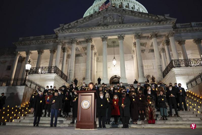 us-us-capitol-commemorates-first-anniv43903118.jpg